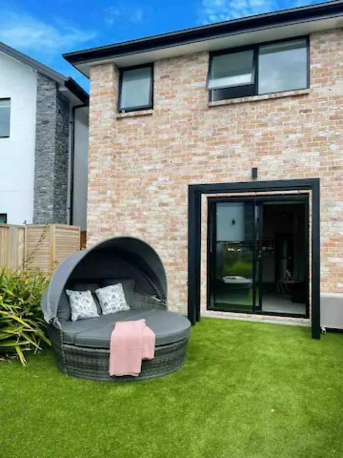 Modern 2 Bedroom By Hagley Park Christchurch New Zealand